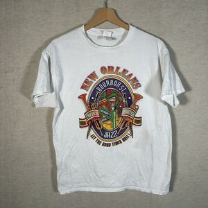New Orleans Bourbon St Mens T Shirt Sz Medium French Quarter Cream Unisex